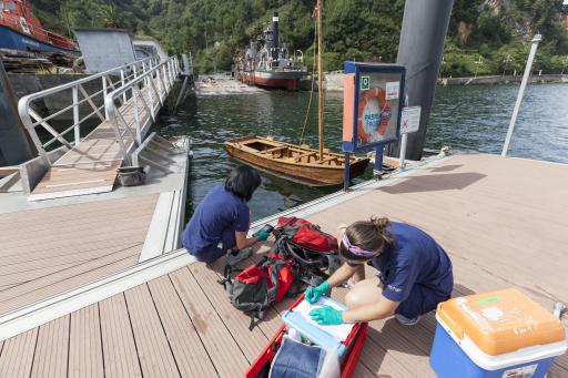 Measuring parameters in water at Museum day 4